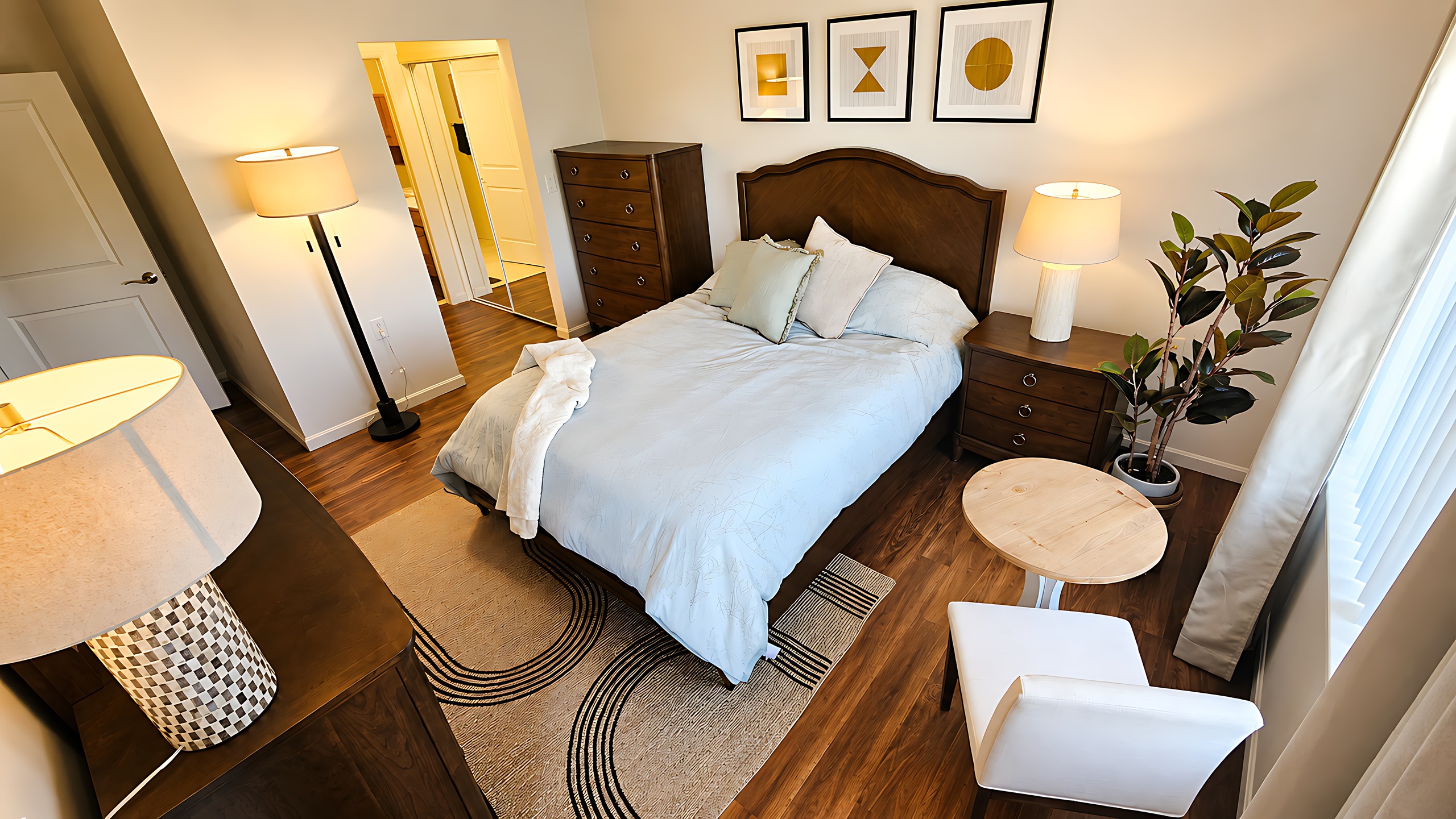 Primary bedroom, bed and lamps, Unit 416